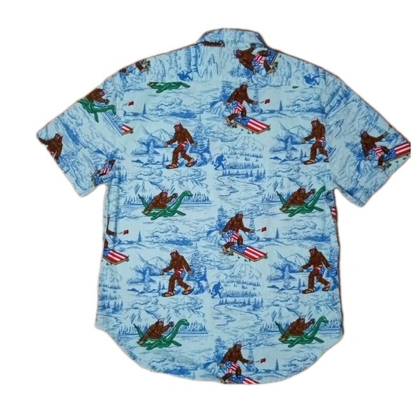 VTG Staghorn Bigfoot Sasquatch Short Sleeve Mens Button Shirt Large USA Hawaiian - Picture 2 of 5